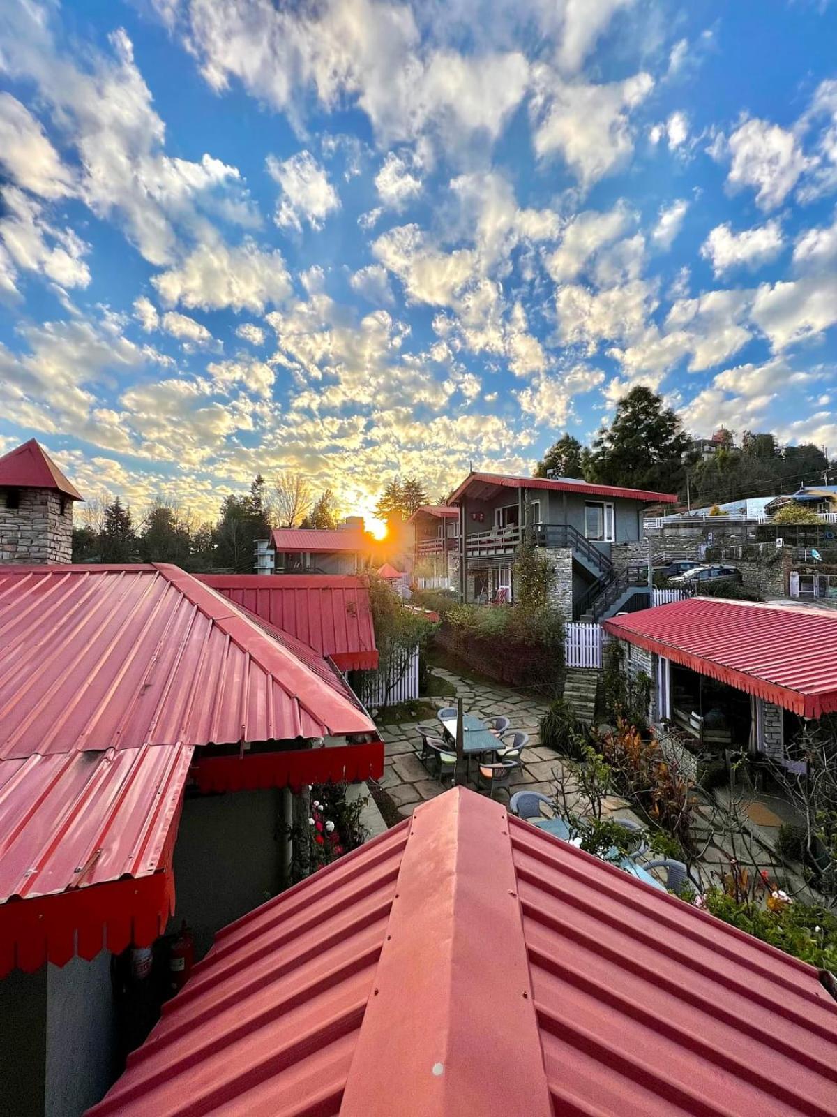 The Birdcage, Mukteshwar Exterior foto